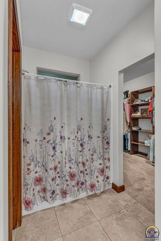 3326 SW 44th Ter, Topeka, KS 66610