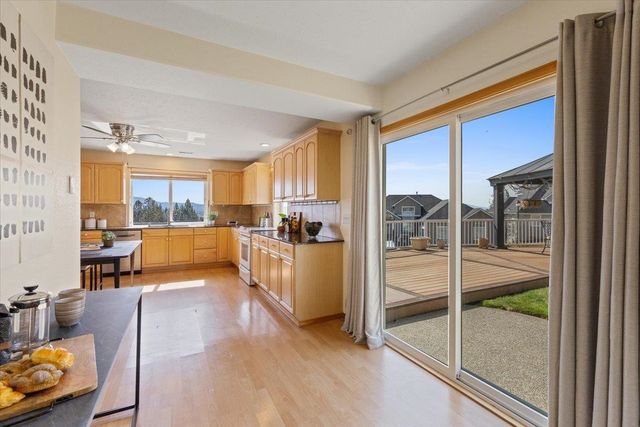8626 E Sugar Pine Ln, Spokane, WA 99217