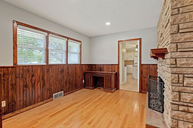 3900 N Harding, Bel Aire, KS 67220