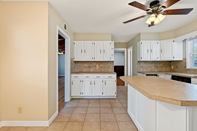 3900 N Harding, Bel Aire, KS 67220