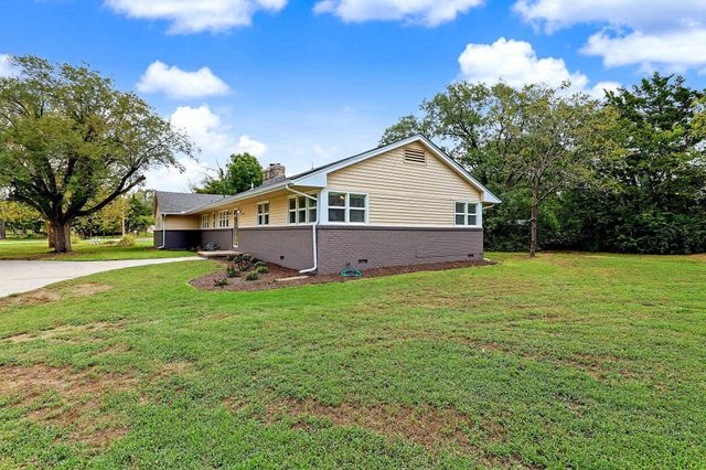 3900 N Harding, Bel Aire, KS 67220