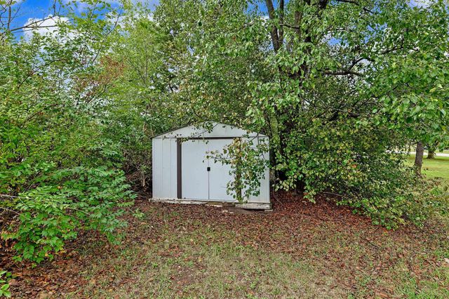 3900 N Harding, Bel Aire, KS 67220