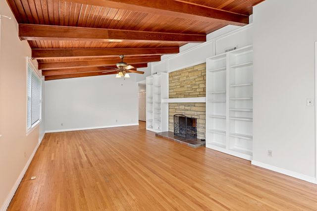 3900 N Harding, Bel Aire, KS 67220