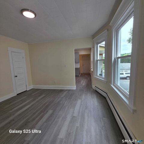 82 Bunker Hill Avenue 1st Fl, Waterbury, CT 06708