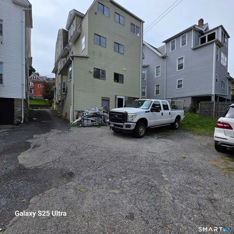 82 Bunker Hill Avenue 1st Fl, Waterbury, CT 06708