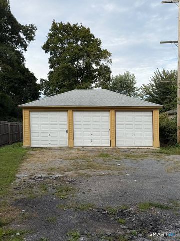 82 Bunker Hill Avenue 1st Fl, Waterbury, CT 06708