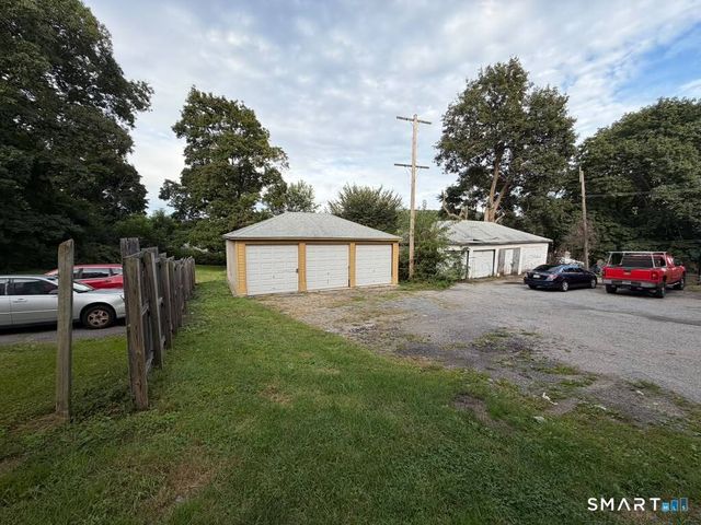 82 Bunker Hill Avenue 1st Fl, Waterbury, CT 06708