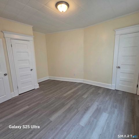 82 Bunker Hill Avenue 1st Fl, Waterbury, CT 06708