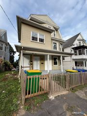 82 Bunker Hill Avenue 1st Fl, Waterbury, CT 06708