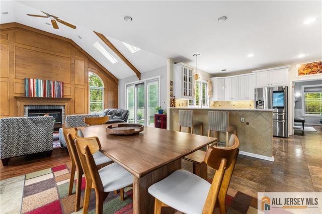 1 Woodland Drive, Plainsboro, NJ 08512