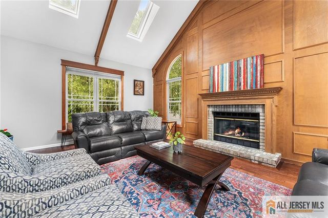 1 Woodland Drive, Plainsboro, NJ 08512