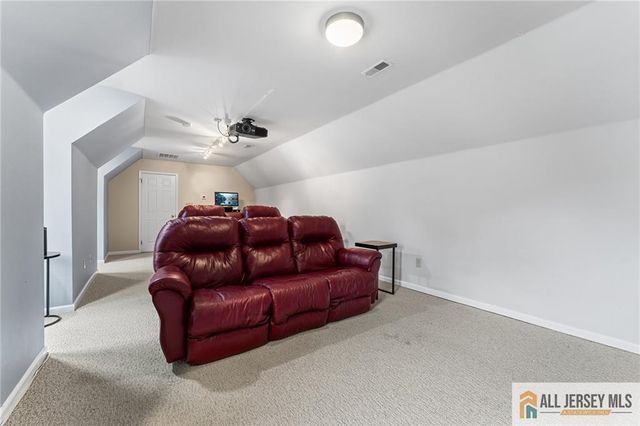 1 Woodland Drive, Plainsboro, NJ 08512