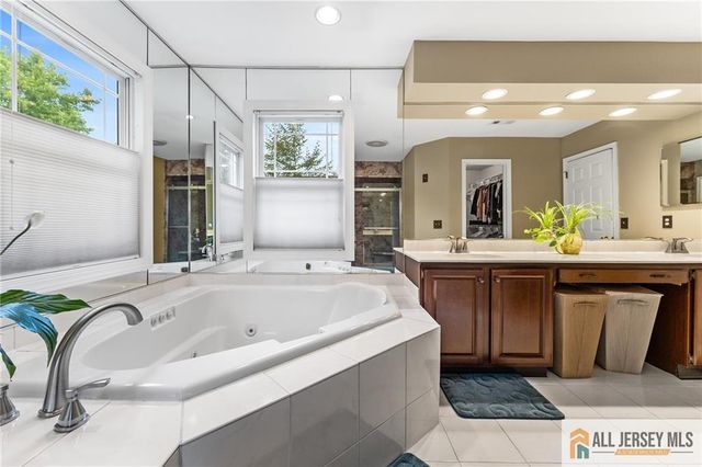 1 Woodland Drive, Plainsboro, NJ 08512