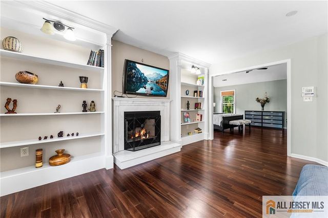 1 Woodland Drive, Plainsboro, NJ 08512