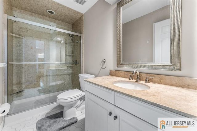 1 Woodland Drive, Plainsboro, NJ 08512