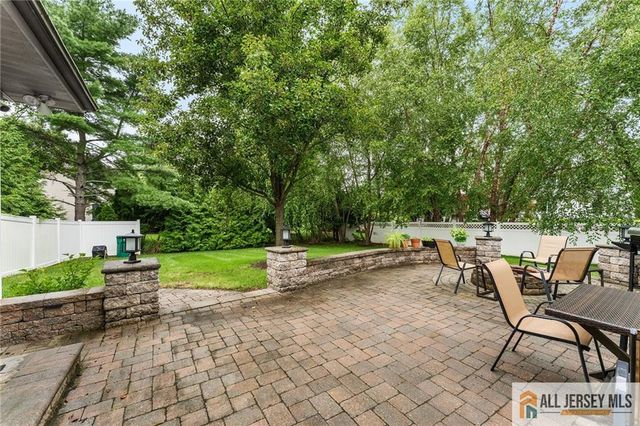 1 Woodland Drive, Plainsboro, NJ 08512