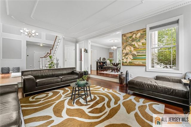 1 Woodland Drive, Plainsboro, NJ 08512
