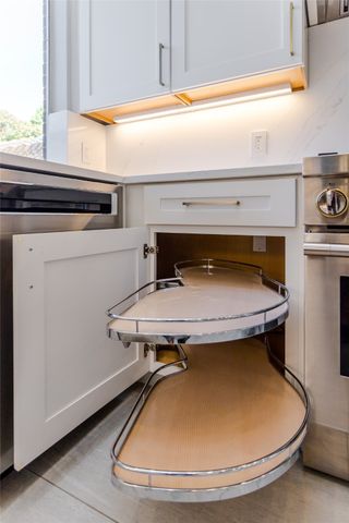 5919 Mapleshade Lane, Dallas, TX 75252