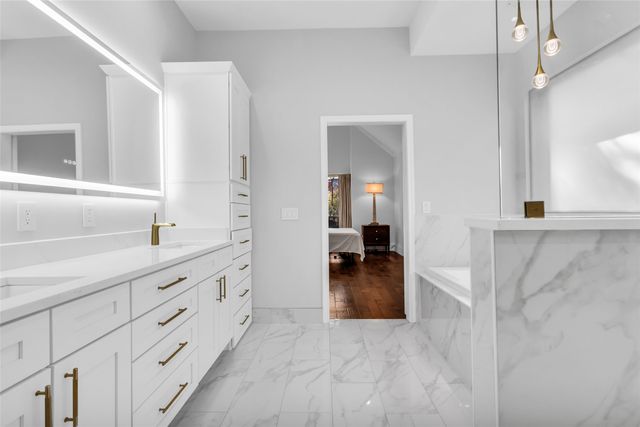 5919 Mapleshade Lane, Dallas, TX 75252