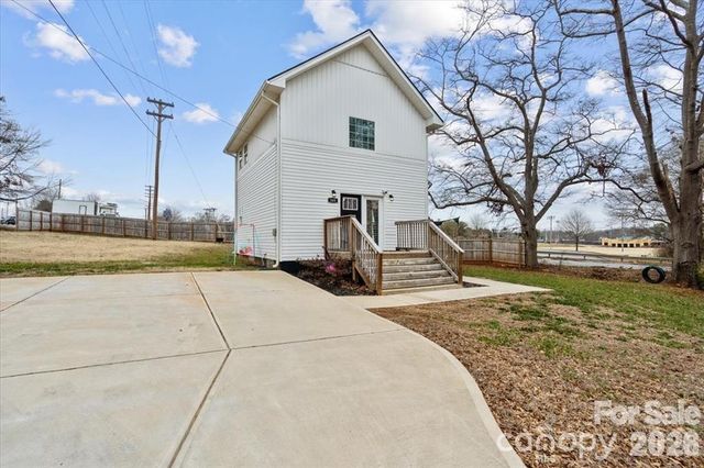 305 Wingate Court, Shelby, NC 28152