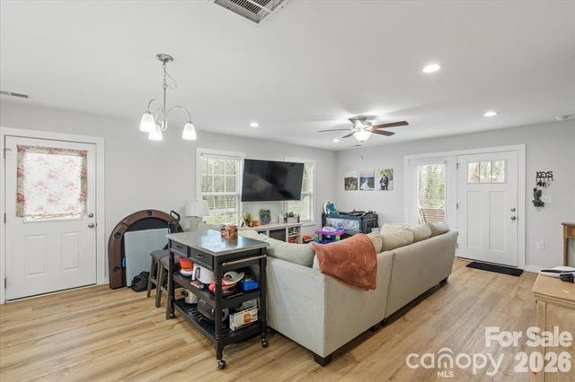 305 Wingate Court, Shelby, NC 28152