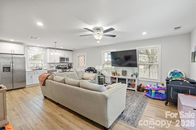305 Wingate Court, Shelby, NC 28152