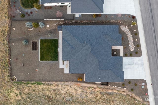 19011 N Eaglestone Pl, Boise, ID 83714