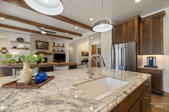 19011 N Eaglestone Pl, Boise, ID 83714