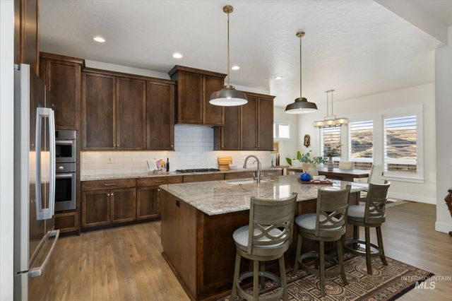 19011 N Eaglestone Pl, Boise, ID 83714