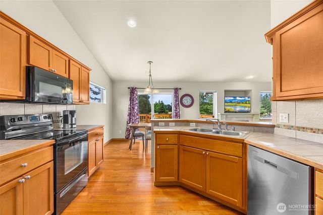 14864 89th Avenue SE, Yelm, WA 98597