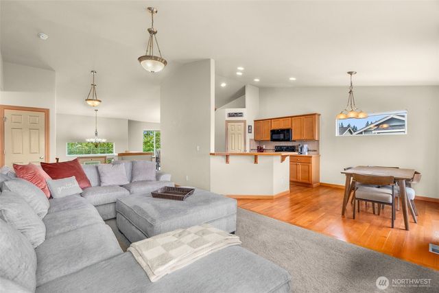 14864 89th Avenue SE, Yelm, WA 98597