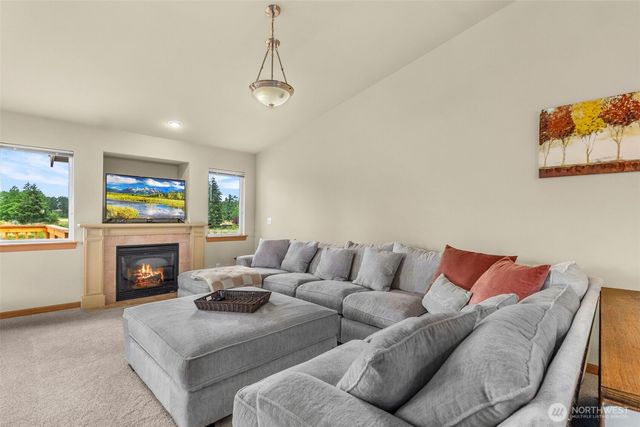 14864 89th Avenue SE, Yelm, WA 98597