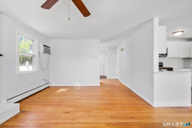 21 Chapman Street, Newington, CT 06111