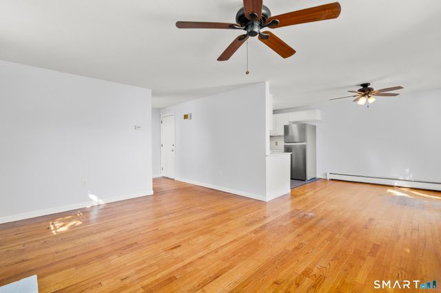 21 Chapman Street, Newington, CT 06111
