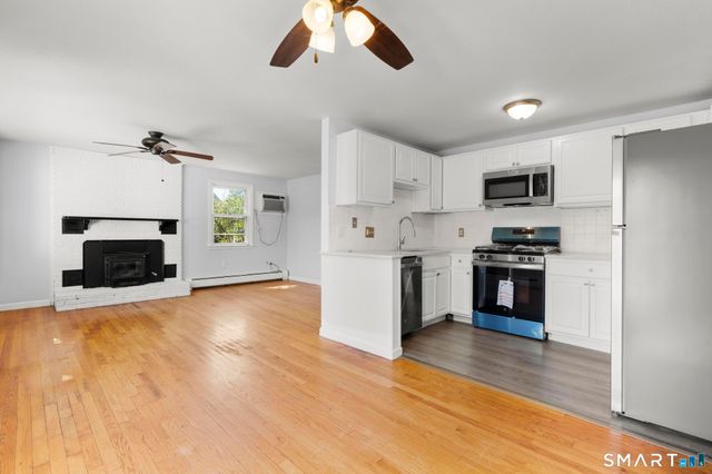 21 Chapman Street, Newington, CT 06111