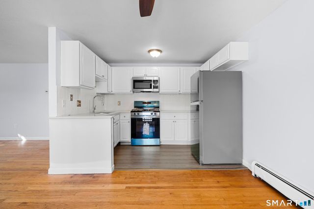 21 Chapman Street, Newington, CT 06111