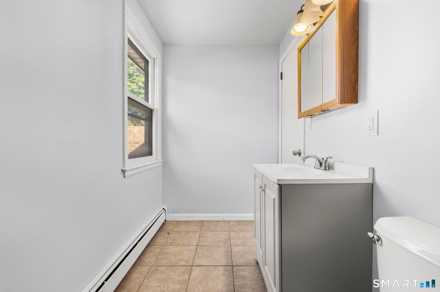 21 Chapman Street, Newington, CT 06111