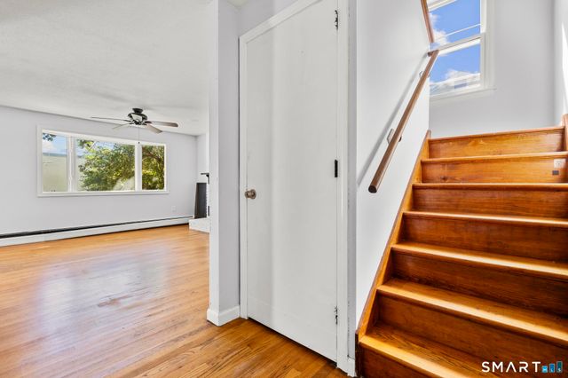 21 Chapman Street, Newington, CT 06111