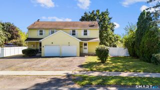 21 Chapman Street, Newington, CT 06111
