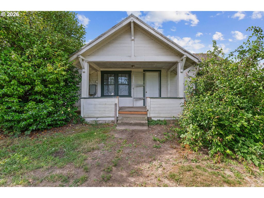 Image 1 of property listing at 29770 Ne WILSONVILLE Rd, Newberg, OR 97132