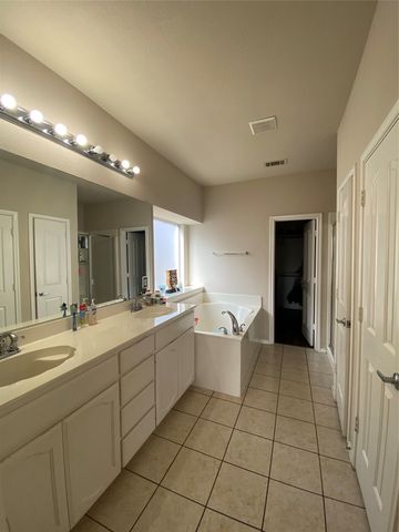 6037 Horse Trap Drive, Fort Worth, TX 76179