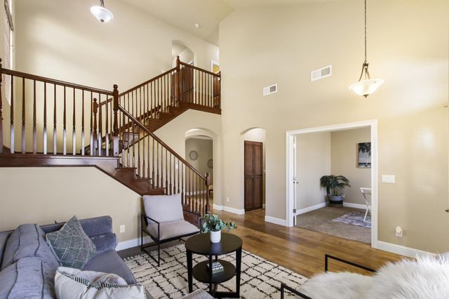 2773 Miramar Ln, Lincoln, CA 95648