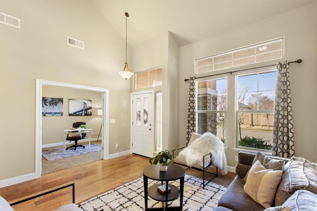 2773 Miramar Ln, Lincoln, CA 95648