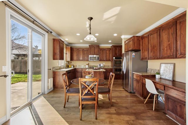 2773 Miramar Ln, Lincoln, CA 95648