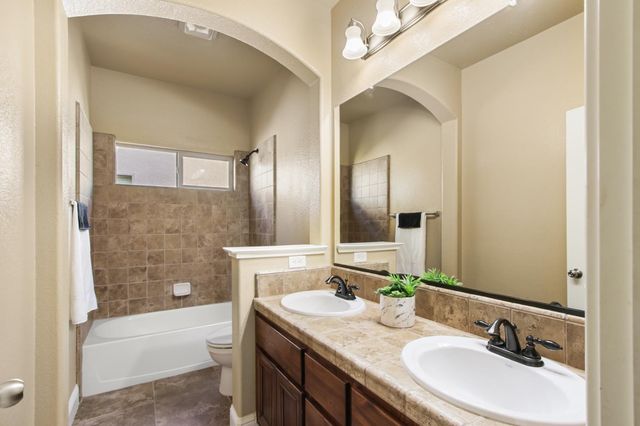 2773 Miramar Ln, Lincoln, CA 95648