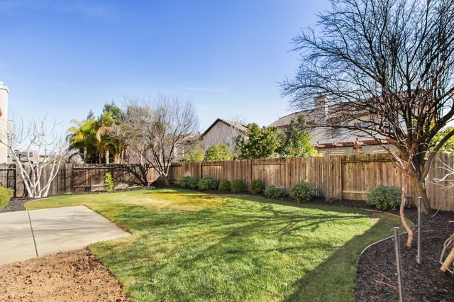 2773 Miramar Ln, Lincoln, CA 95648