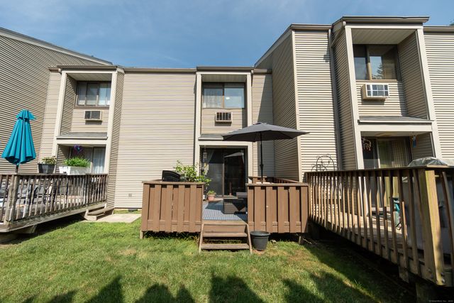 168 Belltown Road 15, Stamford, CT 06905