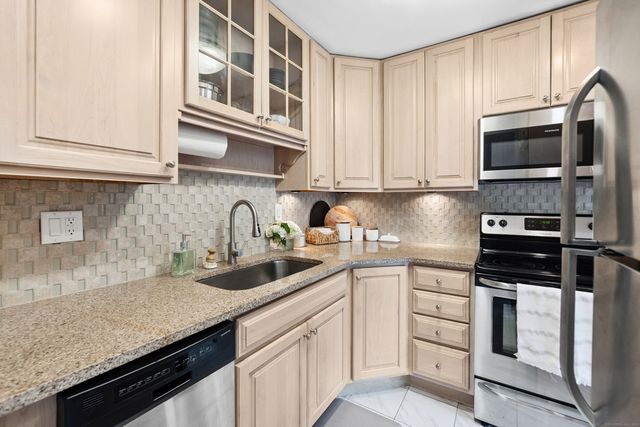 168 Belltown Road 15, Stamford, CT 06905