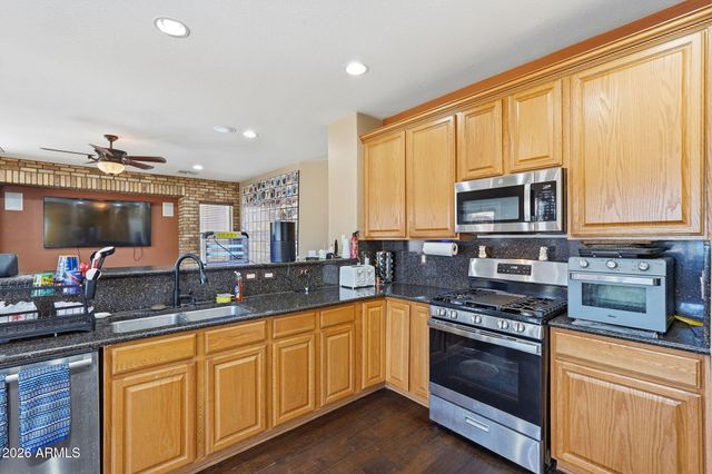 3605 S DANIELSON Way, Chandler, AZ 85286
