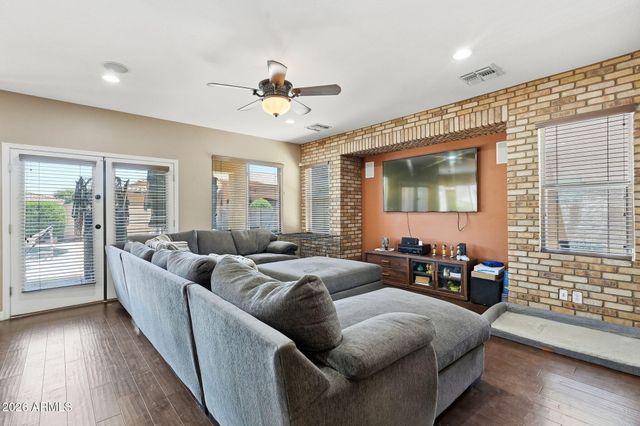 3605 S DANIELSON Way, Chandler, AZ 85286